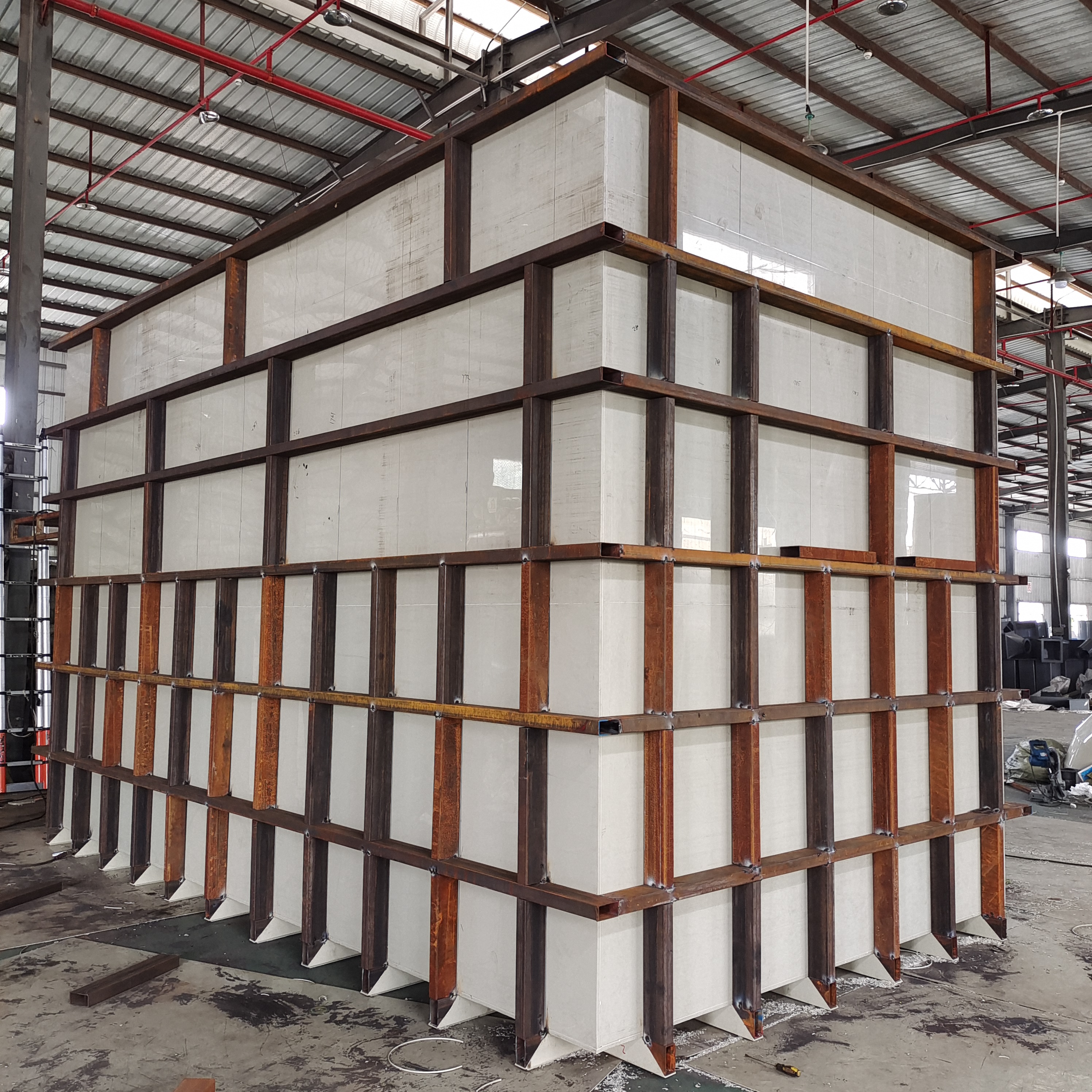 Chemical-resistant PP pickling tanks