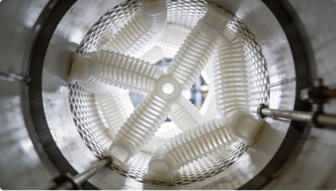 Scrubber water treatment integrated system with packed column and recirculation loop